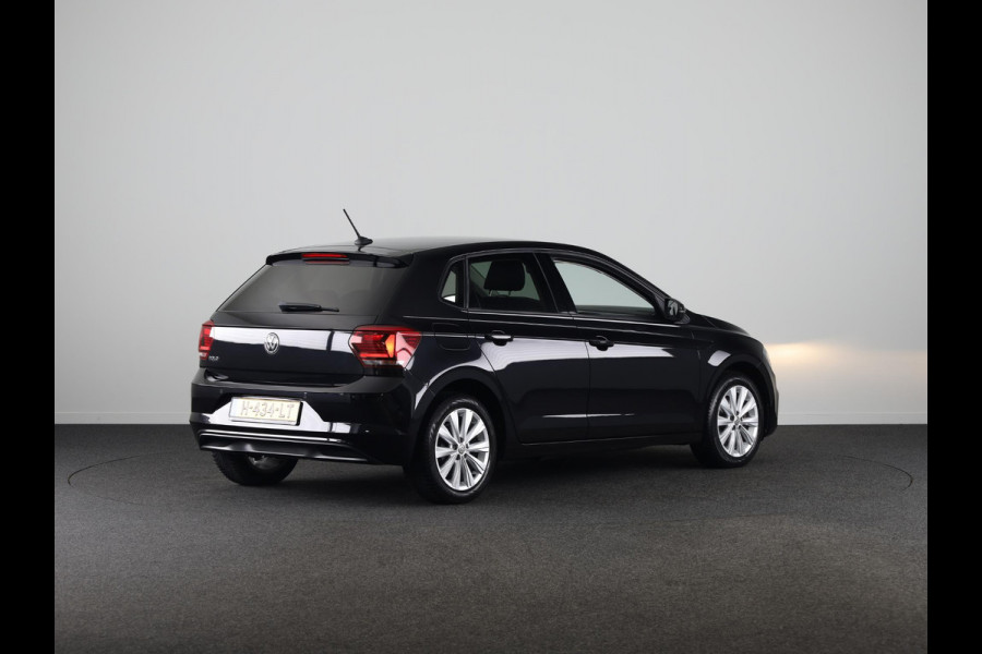 Volkswagen Polo 1.0 TSI Highline 95 pk Automaat (DSG) | Navigatie | Parkeersensoren | Autom. airco | Adaptieve cruise control | Apple Carplay/Android Auto |