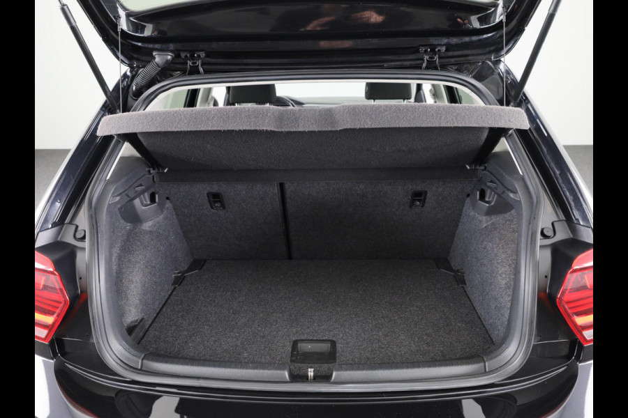 Volkswagen Polo 1.0 TSI Highline 95 pk Automaat (DSG) | Navigatie | Parkeersensoren | Autom. airco | Adaptieve cruise control | Apple Carplay/Android Auto |