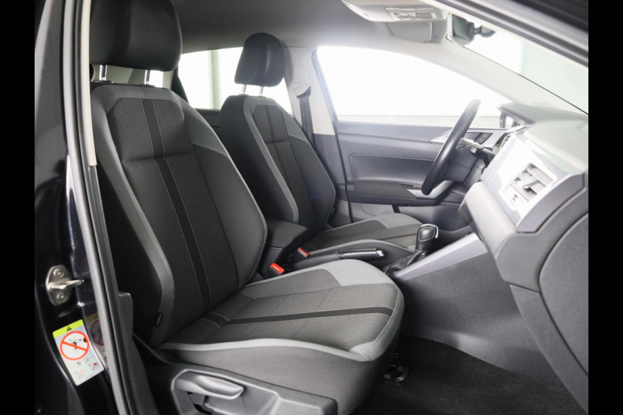 Volkswagen Polo 1.0 TSI Highline 95 pk Automaat (DSG) | Navigatie | Parkeersensoren | Autom. airco | Adaptieve cruise control | Apple Carplay/Android Auto |