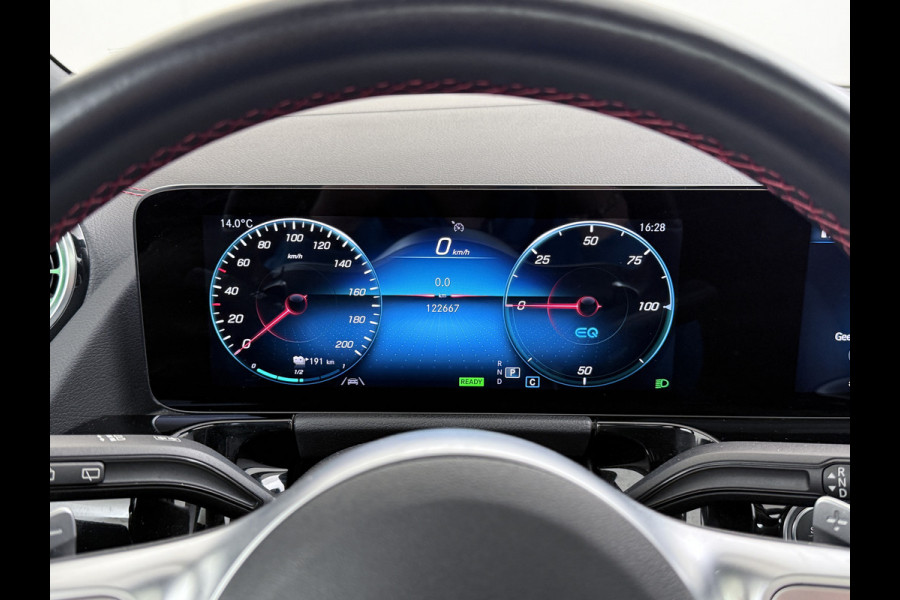 Mercedes-Benz EQA 250 AMG 67kWh Apple Carplay Android Auto Pano-/Schuif-Dak Leer/Alcantara Advanced LED-High-Performance Camera Navi+10" Connect D 191pk AUT. Night-pakket Connect-20 DAB Actieve park-assist+Rem-assistent Adaptive-Gr-licht Stoelverwarming Elek.Achterklep DAB High Perf.-LED  Keyless Business Solution 11kw-AC 1e Eigenaar Origineel Nederlandse Auto S.O.H. 91% 750kg Trekvermogen