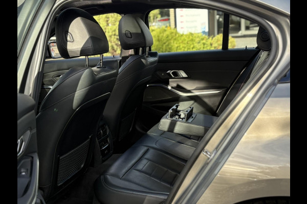 BMW 3-serie 330i High Executive Edition | M Sport | Pano, Leder, Navi, Stoelverw., PDC, Cruise, Climate | Dealeroh. | Individual |