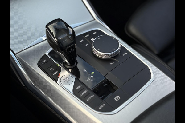 BMW 3-serie 330i High Executive Edition | M Sport | Pano, Leder, Navi, Stoelverw., PDC, Cruise, Climate | Dealeroh. | Individual |