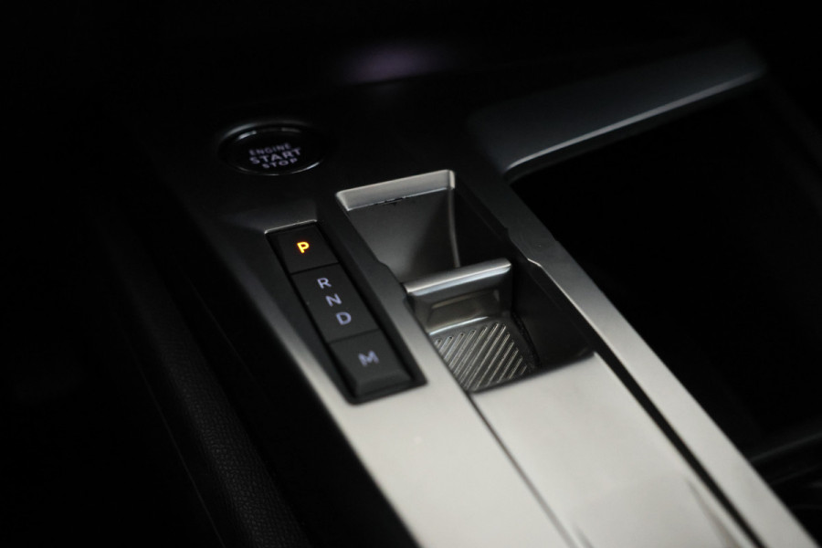 Peugeot 308 1.2 PureTech Active Pack Business Digital Dash, Navigatie, Automaat