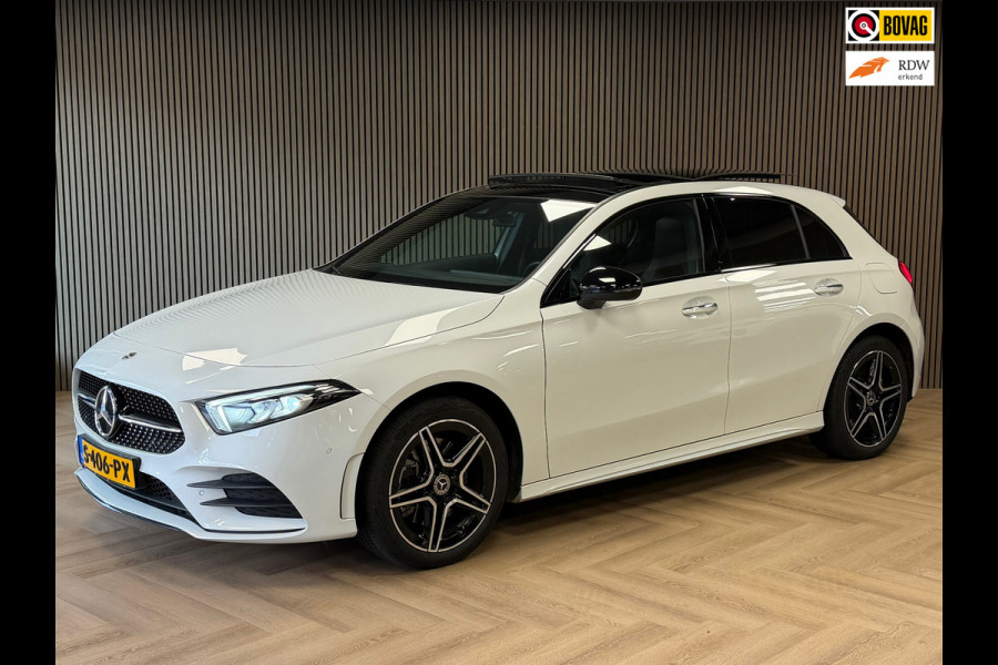 Mercedes-Benz A-Klasse 250e AMG Line AUT PANORAMADAK SFEERVERLICHTING KEYLESS-GO NAVIGATIE CAMERA STOELVERWARMING PDC AIRCO CRUISE