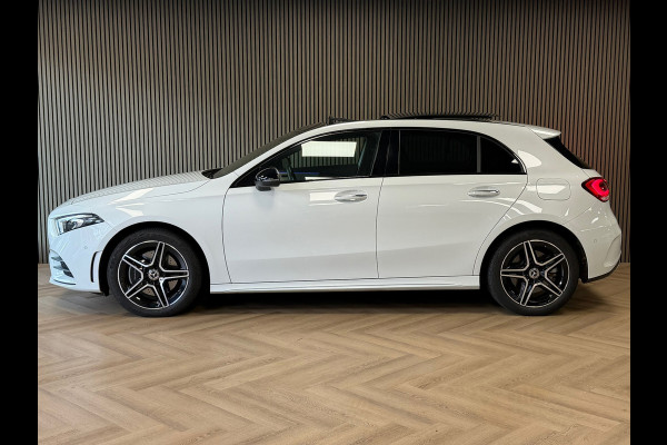 Mercedes-Benz A-Klasse 250e AMG Line AUT PANORAMADAK SFEERVERLICHTING KEYLESS-GO NAVIGATIE CAMERA STOELVERWARMING PDC AIRCO CRUISE