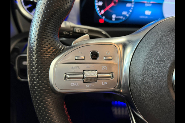 Mercedes-Benz A-Klasse 250e AMG Line AUT PANORAMADAK SFEERVERLICHTING KEYLESS-GO NAVIGATIE CAMERA STOELVERWARMING PDC AIRCO CRUISE