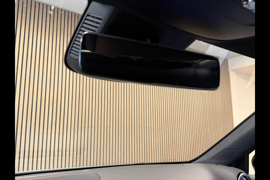 Mercedes-Benz A-Klasse 250e AMG Line AUT PANORAMADAK SFEERVERLICHTING KEYLESS-GO NAVIGATIE CAMERA STOELVERWARMING PDC AIRCO CRUISE