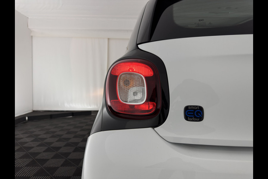 Smart Forfour EQ Comfort 18 kWh {SOH-91%} Aut. *PANO | AIRCO | COMFORT-SEATS | CRUISE | PDC | 15''ALU*