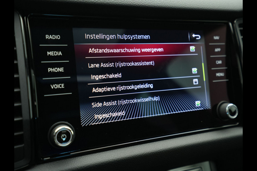 Škoda Kodiaq 1.5 TSI 150pk Sportline Business Panorama Camera Stoelverwarming Acc Carplay 302