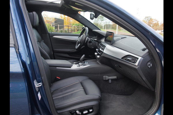 BMW 5 Serie Touring 530e xDrive Business Edition Plus | M-Pakket | Laser Led | Head-up display | Camera  NL-Auto |
