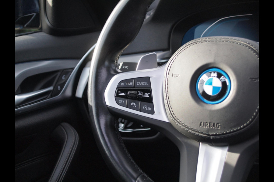 BMW 5 Serie Touring 530e xDrive Business Edition Plus | M-Pakket | Laser Led | Head-up display | Camera  NL-Auto |