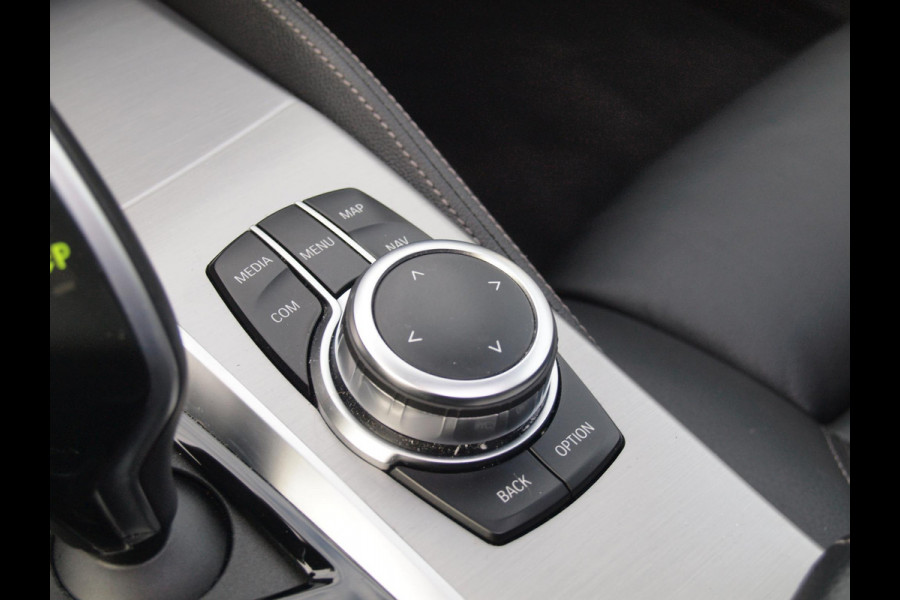 BMW 5 Serie Touring 530e xDrive Business Edition Plus | M-Pakket | Laser Led | Head-up display | Camera  NL-Auto |