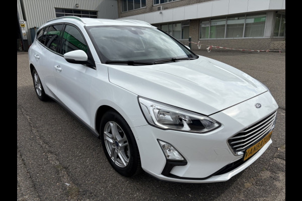 Ford FOCUS Wagon 1.0 EcoBoost Titanium Business