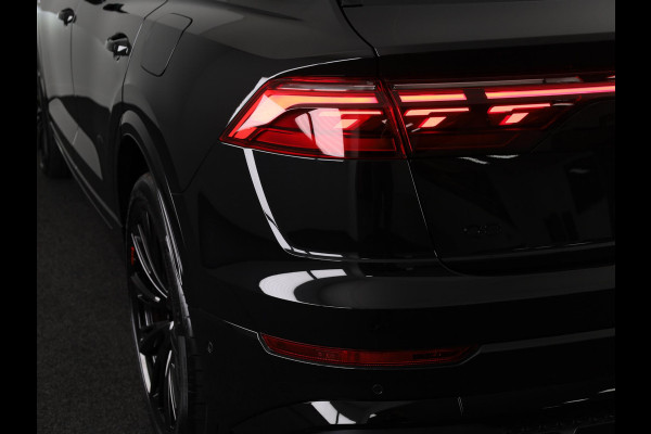 Audi Q8 60 TFSI e quattro Pro Line S Competition 490pk | Panoramadak | Head up display | Memory | Trekhaak | Massage stoelen | Assistentpakket Tour |