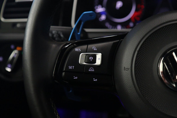 Volkswagen Golf 2.0 TSI 4Motion R /PANO/CARPLAY/KEYLESS/ACC/BLINDSPOT/DUNAAUDIO/SFEER/VOL