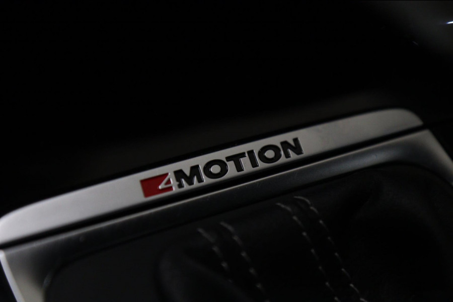 Volkswagen Golf 2.0 TSI 4Motion R /PANO/CARPLAY/KEYLESS/ACC/BLINDSPOT/DUNAAUDIO/SFEER/VOL