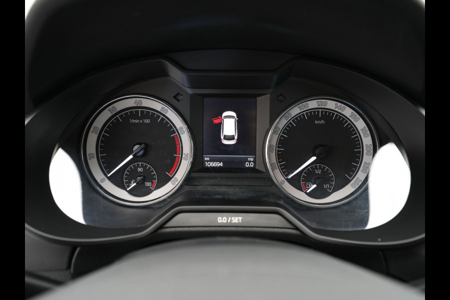 Škoda Octavia Combi 1.5 TSI 150pk DSG Greentech Business Edition Plus Navigatie Stoelverwarming Canton Clima 104