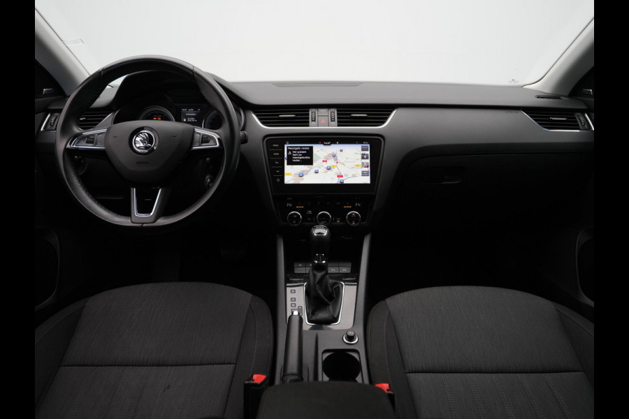 Škoda Octavia Combi 1.5 TSI 150pk DSG Greentech Business Edition Plus Navigatie Stoelverwarming Canton Clima 104