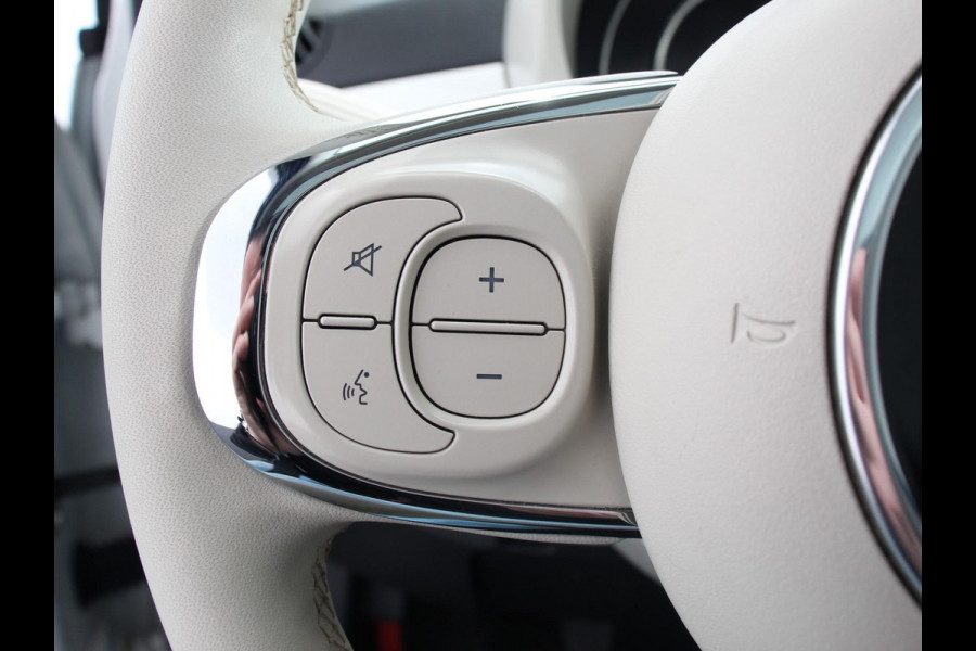 Fiat 500 1.0 Hybrid Dolcevita Panorama dak Climate Control Cruise Control Navigatie Apple Carplay/Android Auto Dab Digitale Cockpit Parkeer Sensoren  Lichtmetalen Velgen 16" Led