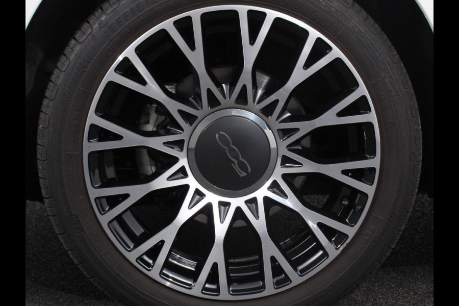 Fiat 500 1.0 Hybrid Dolcevita Panorama dak Climate Control Cruise Control Navigatie Apple Carplay/Android Auto Dab Digitale Cockpit Parkeer Sensoren  Lichtmetalen Velgen 16" Led