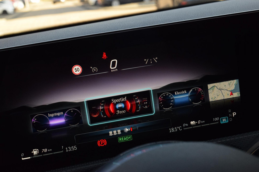 Mercedes-Benz A-Klasse 250 e Luxury Line|Dak|Sfeer|Trekhaak|Orig.NL.