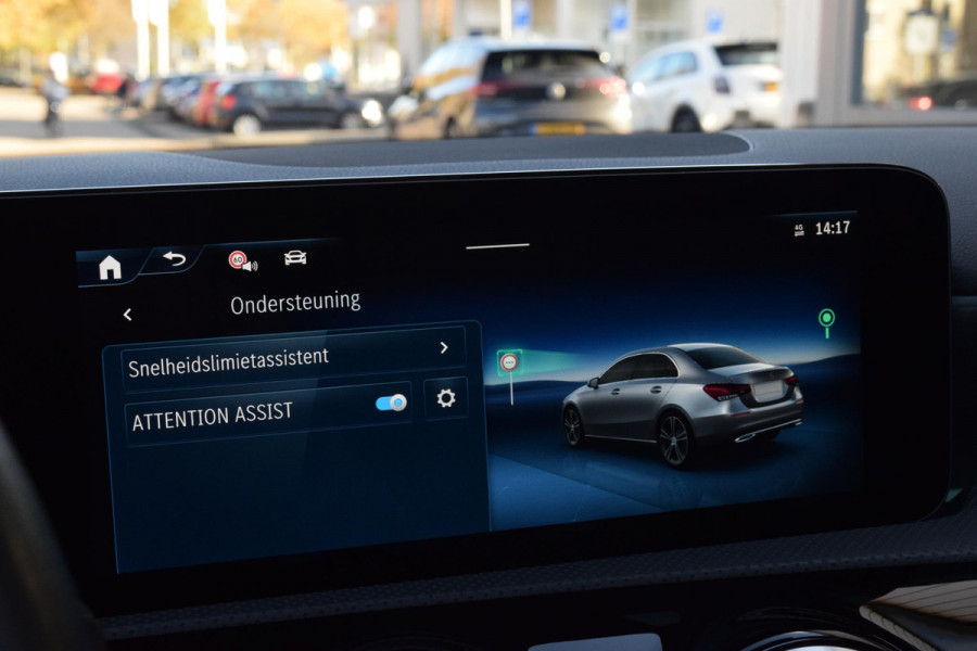 Mercedes-Benz A-Klasse 250 e Luxury Line|Dak|Sfeer|Trekhaak|Orig.NL.