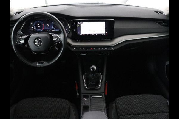 Škoda Octavia 1.0 TSI Business Edition | Carplay | Navigatie | Chroom Pakket | Parkeerhulp | Full LED | Getint glas | Climate control | Cruise control | Bluetooth | Virtual Cockpit | Keyless start | 18'' lichtmetalen velgen