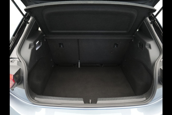 Volkswagen ID.3 Life 58 kWh 204pk Navigatie Stoelverwarming Acc Pdc 171