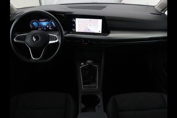 Volkswagen Golf 1.0 TSI Life | Trekhaak | Stoelverwarming | Camera | Carplay | Adaptive cruise | Stuurverwarming | Navigatie | Getint glas | Full LED | Climate control | Digital Cockpit | Sfeerverlichting