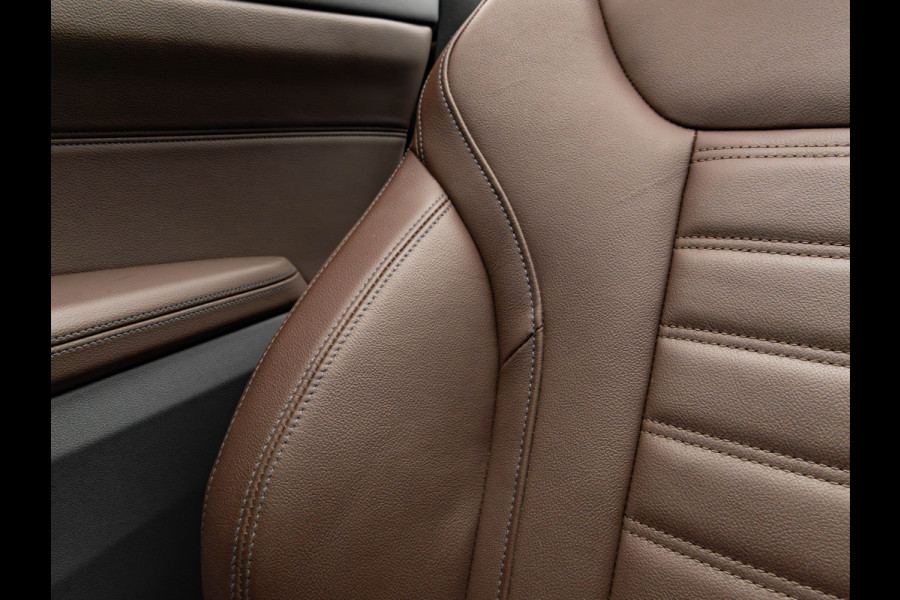 BMW 4 Serie Cabrio M440i xDrive - M-Sport Pro - ACC - Standkachel - 20 inch Lichtmetaal