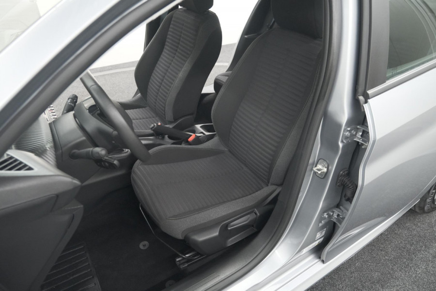 Peugeot 208 PureTech 100 Active | Parkeersensoren | Navigatie | Apple Carplay