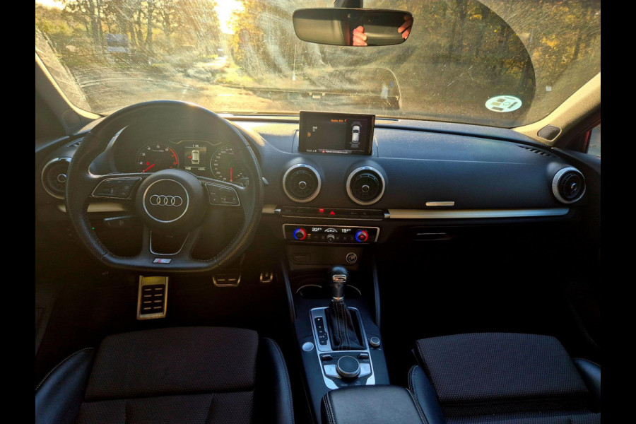 Audi A3 Sportback 35 TFSI S Line . Panoramadak . Matrix . 54000 km