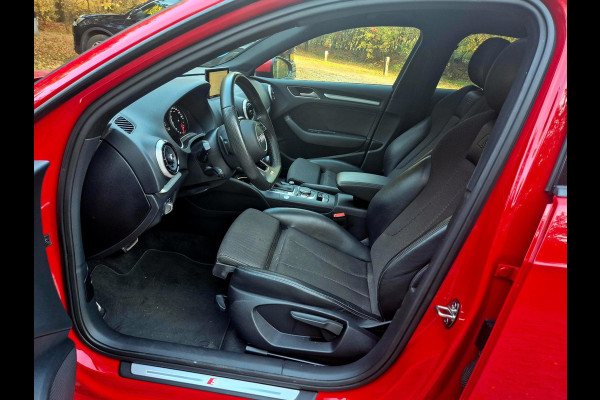 Audi A3 Sportback 35 TFSI S Line . Panoramadak . Matrix . 54000 km