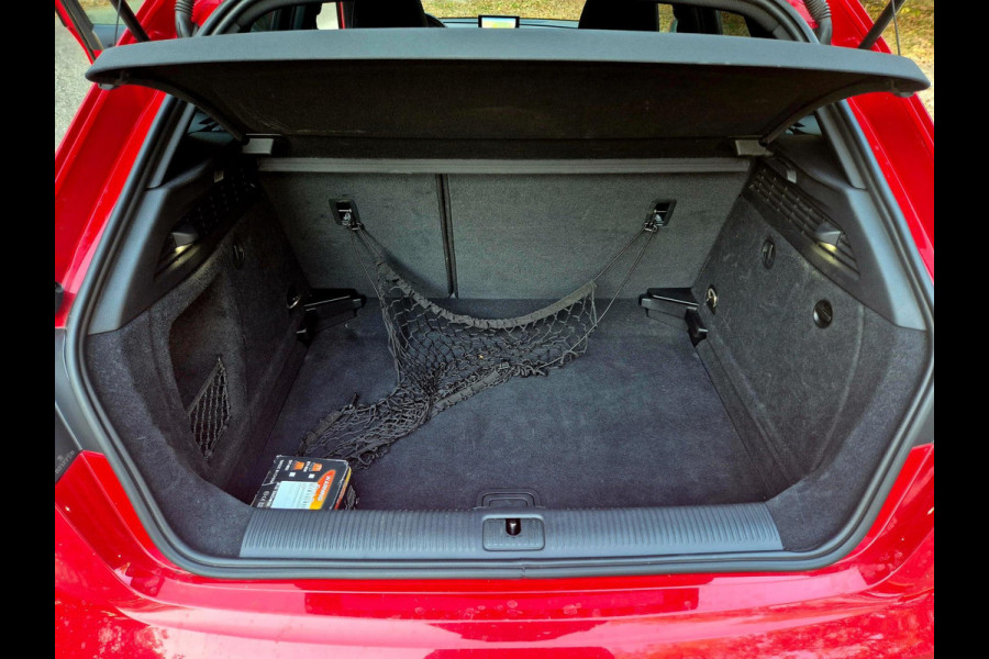 Audi A3 Sportback 35 TFSI S Line . Panoramadak . Matrix . 54000 km