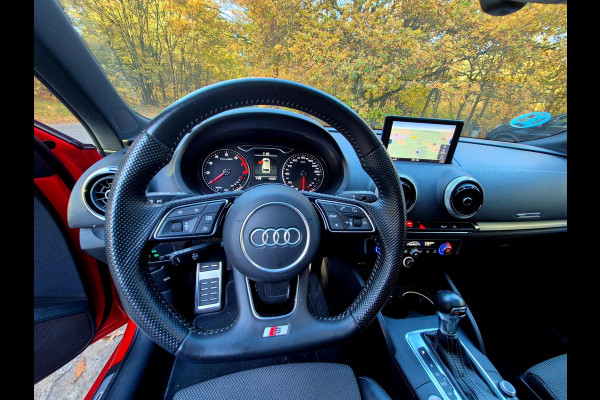 Audi A3 Sportback 35 TFSI S Line . Panoramadak . Matrix . 54000 km