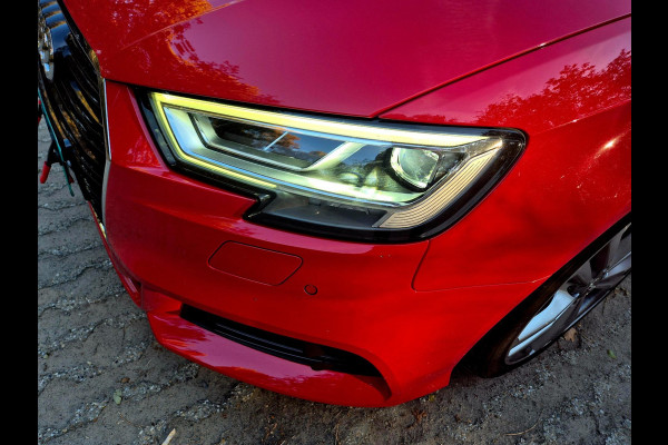 Audi A3 Sportback 35 TFSI S Line . Panoramadak . Matrix . 54000 km