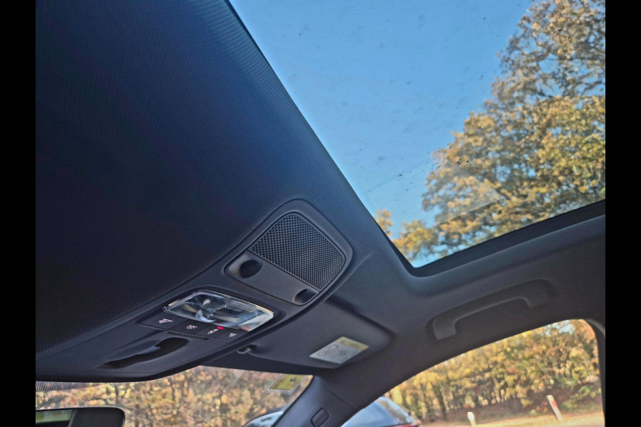 Audi A3 Sportback 35 TFSI S Line . Panoramadak . Matrix . 54000 km