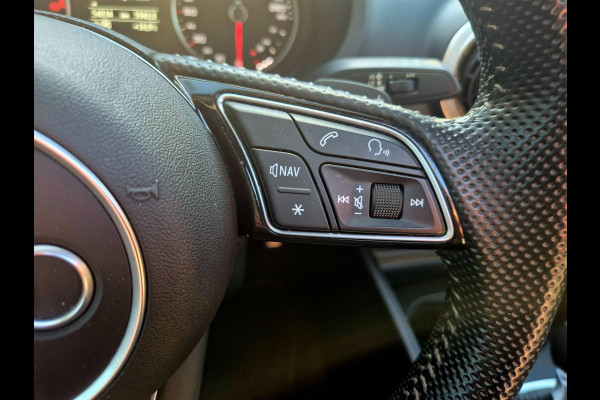 Audi A3 Sportback 35 TFSI S Line . Panoramadak . Matrix . 54000 km