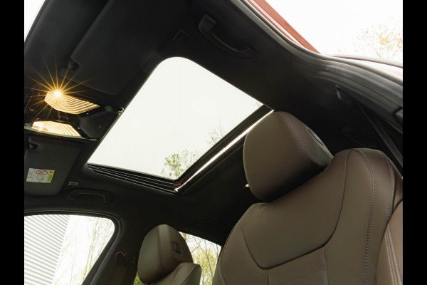 BMW 3-serie 330e M-Sport - LCI 2 - Schuifdak - Trekhaak - Widescreen - Hifi - Camera