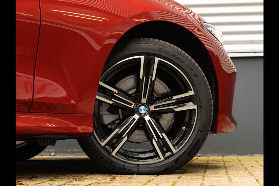 BMW 3-serie 330e M-Sport - LCI 2 - Schuifdak - Trekhaak - Widescreen - Hifi - Camera