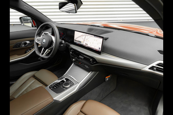 BMW 3-serie 330e M-Sport - LCI 2 - Schuifdak - Trekhaak - Widescreen - Hifi - Camera