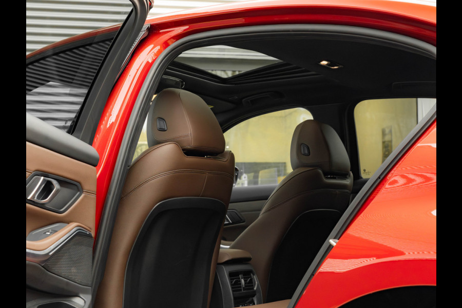 BMW 3-serie 330e M-Sport - LCI 2 - Schuifdak - Trekhaak - Widescreen - Hifi - Camera