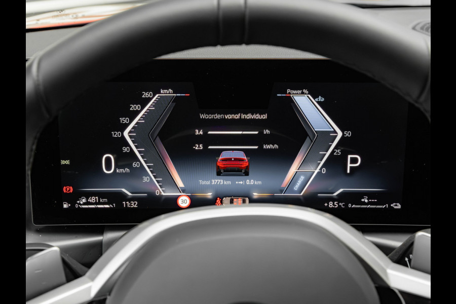 BMW 3-serie 330e M-Sport - LCI 2 - Schuifdak - Trekhaak - Widescreen - Hifi - Camera