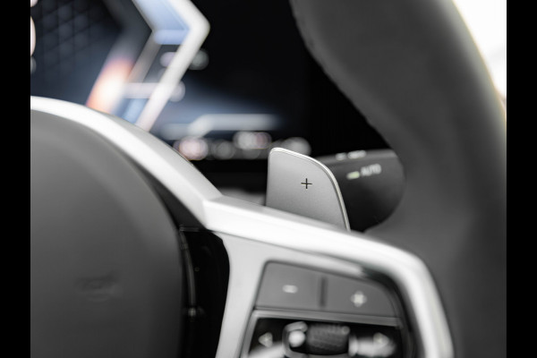 BMW 3-serie 330e M-Sport - LCI 2 - Schuifdak - Trekhaak - Widescreen - Hifi - Camera