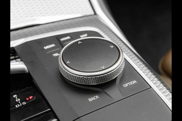 BMW 3-serie 330e M-Sport - LCI 2 - Schuifdak - Trekhaak - Widescreen - Hifi - Camera