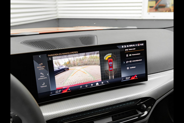 BMW 3-serie 330e M-Sport - LCI 2 - Schuifdak - Trekhaak - Widescreen - Hifi - Camera