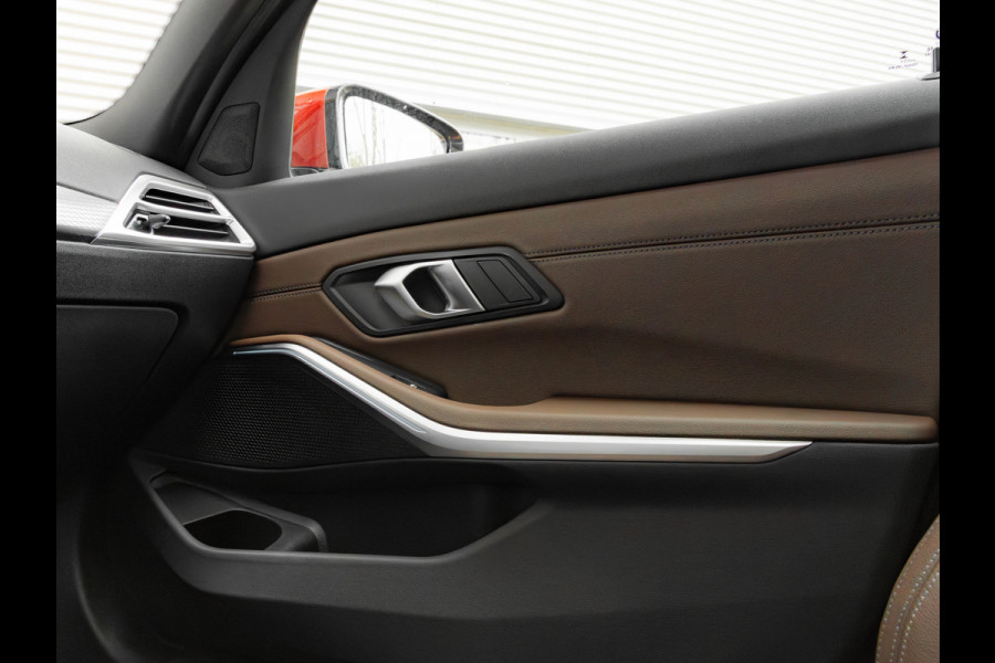 BMW 3-serie 330e M-Sport - LCI 2 - Schuifdak - Trekhaak - Widescreen - Hifi - Camera
