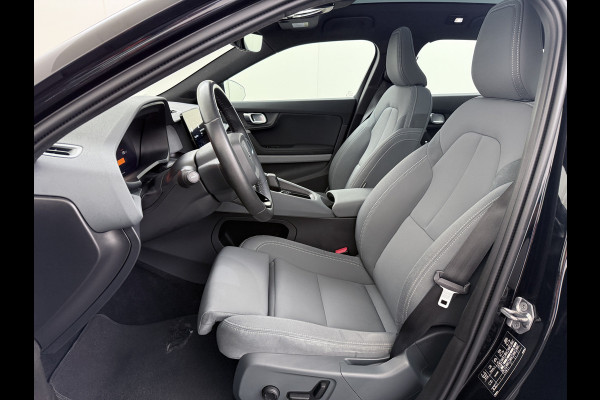 Polestar 2 AUT. 408 pk 0-100 4,7Sec AWD Long Range Dual Motor 78kWh Pano-Dak Electr.Stoelen+Geheugen+Verwarmd+Achterbank+Stuur Adaptive-Cru SOH 93% Verkeersbord detectie Regen-Lichtsensor Virtual-Cockpit Home-Link Bots waarschuwing Autonoom-Rem Lane Assist Keyless Connected 11KW AC laden tot 150kw DC Laden 4x4 1e Eigenaar Volledig Volvo_Polestar-Dealer Onderhouden Origineel Nederlandse Auto 1.500kg Trekvermogen 660Nm! € 60.000 nieuw!