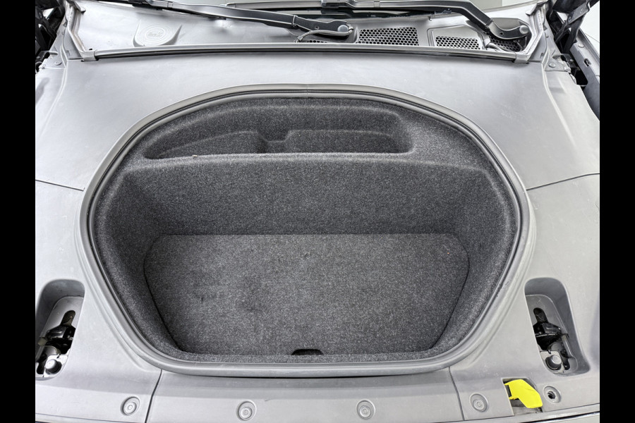 Polestar 2 AUT. 408 pk 0-100 4,7Sec AWD Long Range Dual Motor 78kWh Pano-Dak Electr.Stoelen+Geheugen+Verwarmd+Achterbank+Stuur Adaptive-Cru SOH 93% Verkeersbord detectie Regen-Lichtsensor Virtual-Cockpit Home-Link Bots waarschuwing Autonoom-Rem Lane Assist Keyless Connected 11KW AC laden tot 150kw DC Laden 4x4 1e Eigenaar Volledig Volvo_Polestar-Dealer Onderhouden Origineel Nederlandse Auto 1.500kg Trekvermogen 660Nm! € 60.000 nieuw!