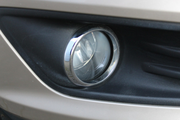 Ford Fiesta 1.0-100pk EcoBoost Titanium. Nette en erg goed onderhouden Ford Fiesta. Airco, navigatie, telefoonvoorb., LM wielen, cruise control, parkeersensoren achter etc.